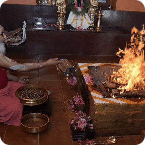 Ritual offerings at the sacred fire